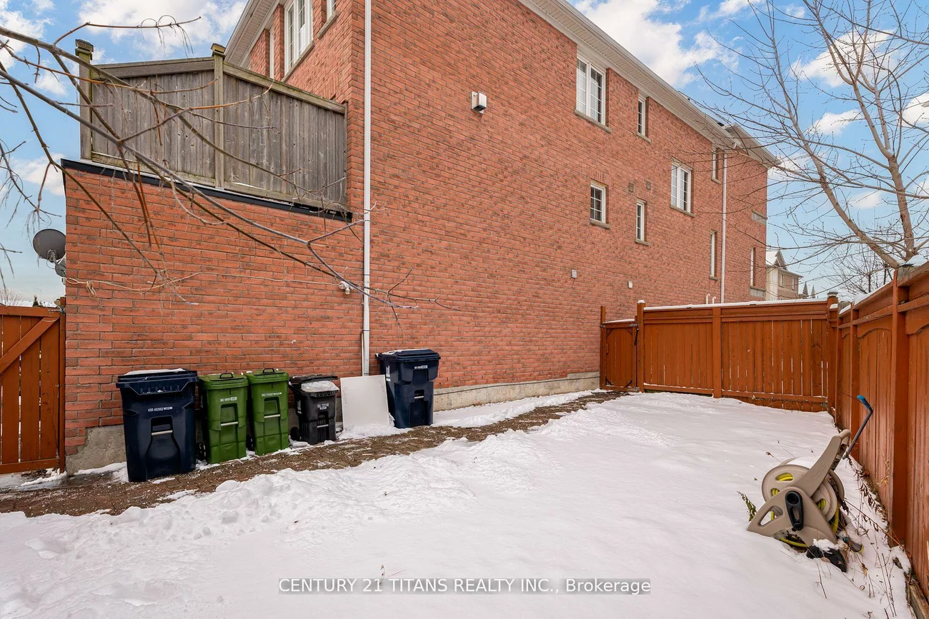 55, Wilkes, Clairlea-Birchmount, Toronto