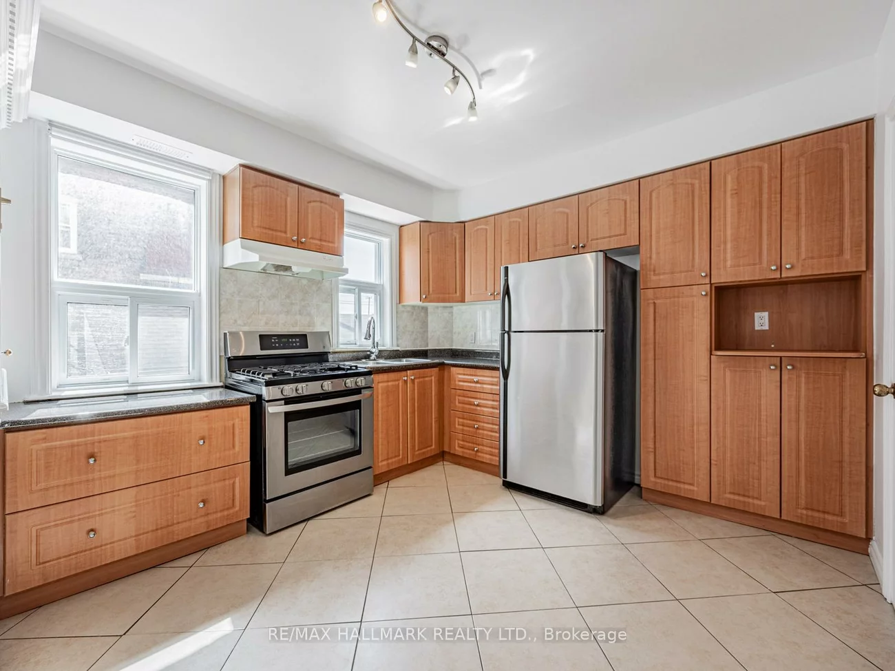 8, Redwood, Greenwood-Coxwell, Toronto