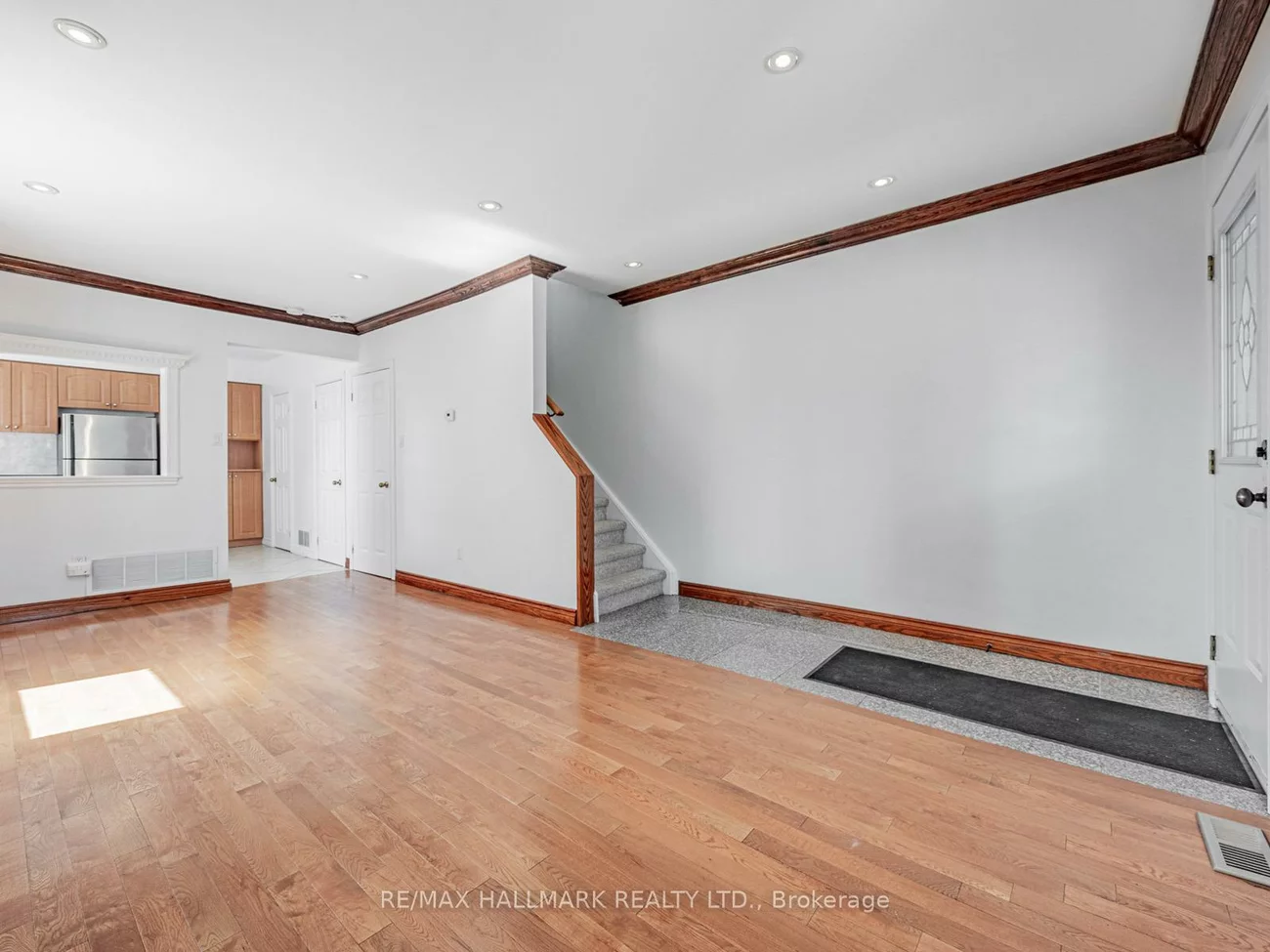 8, Redwood, Greenwood-Coxwell, Toronto