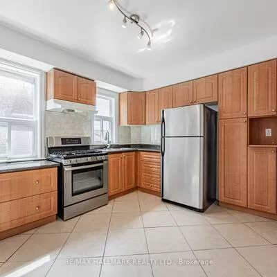 8, Redwood, Greenwood-Coxwell, Toronto