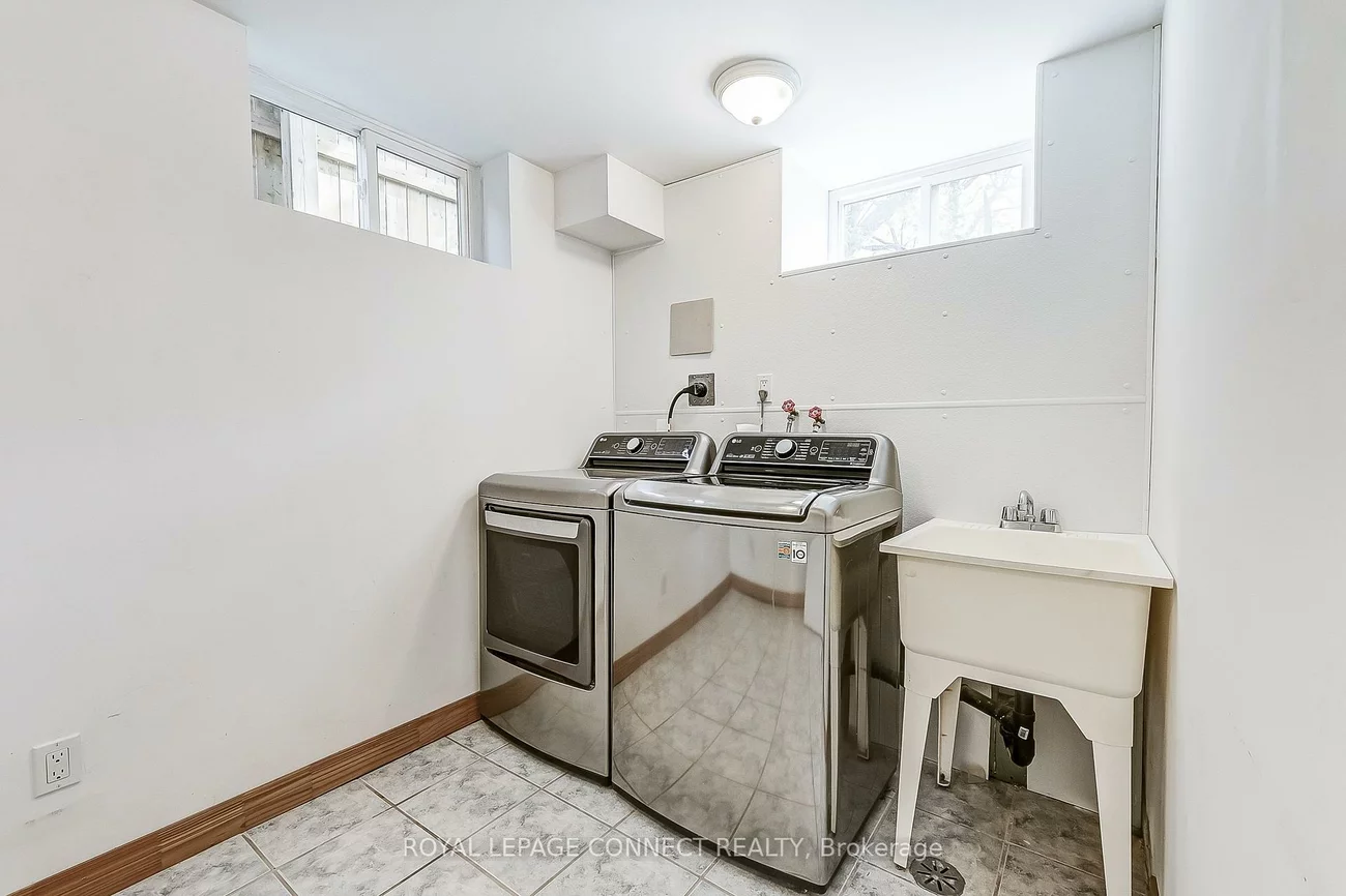 11, McNab, Cliffcrest, Toronto