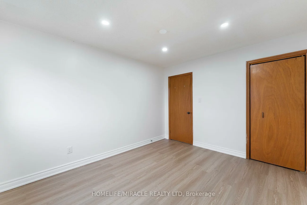 4, Greendowns, Scarborough Village, Toronto