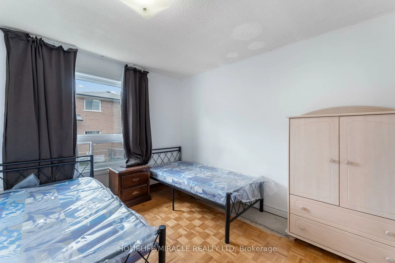 4, Greendowns, Scarborough Village, Toronto