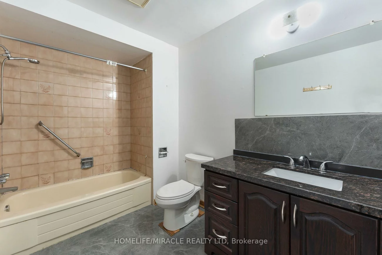 4, Greendowns, Scarborough Village, Toronto