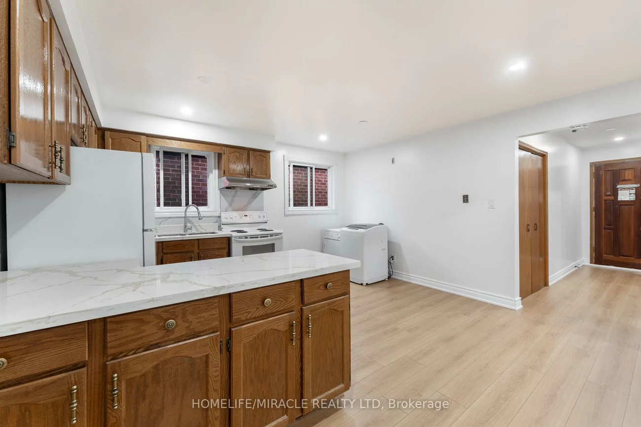 4, Greendowns, Scarborough Village, Toronto