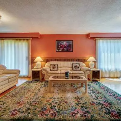 302, Huntsmill, Steeles, Toronto