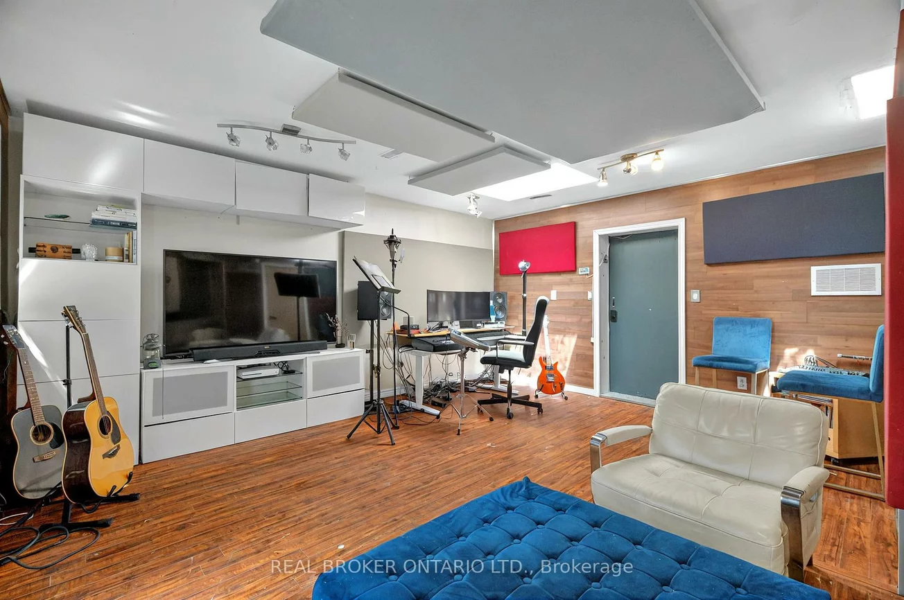 143, Parkmount Rd, Greenwood-Coxwell, Toronto