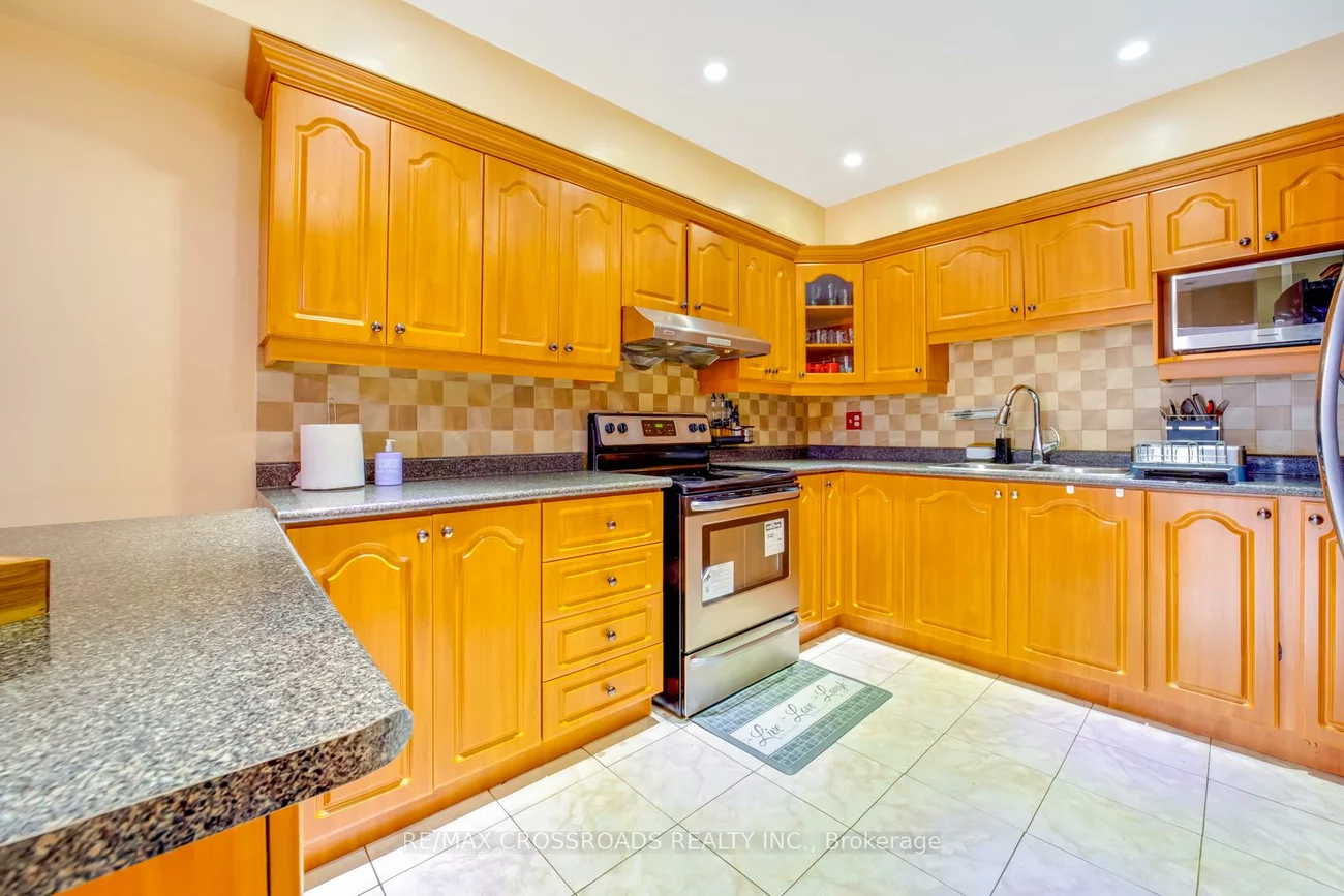 146, Quantrell, Malvern, Toronto