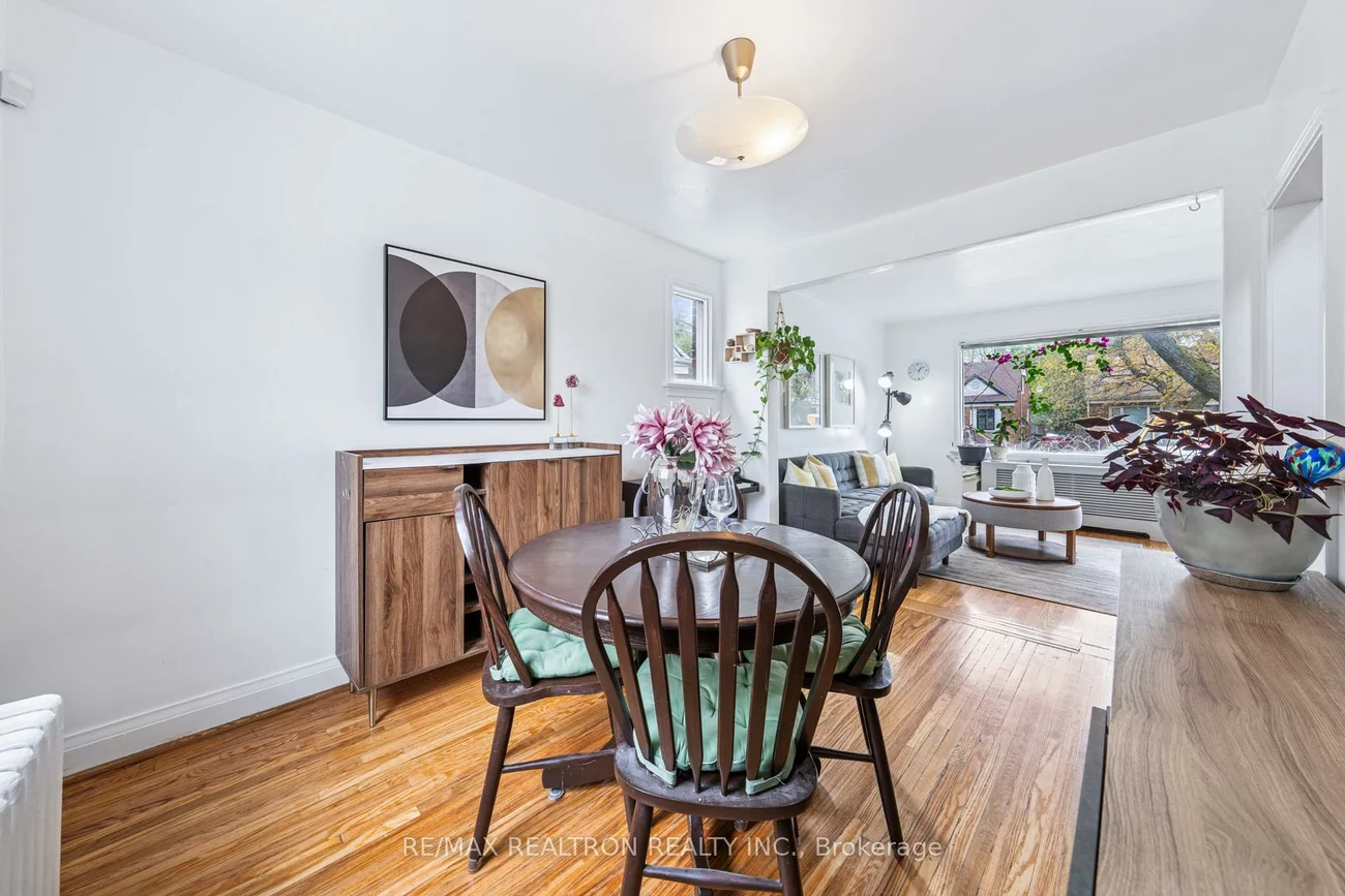 16, Plaxton, O'Connor-Parkview, Toronto