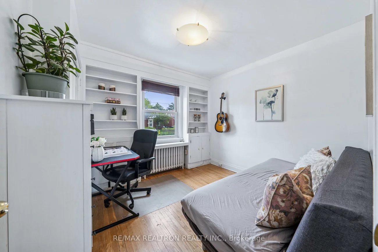 16, Plaxton, O'Connor-Parkview, Toronto