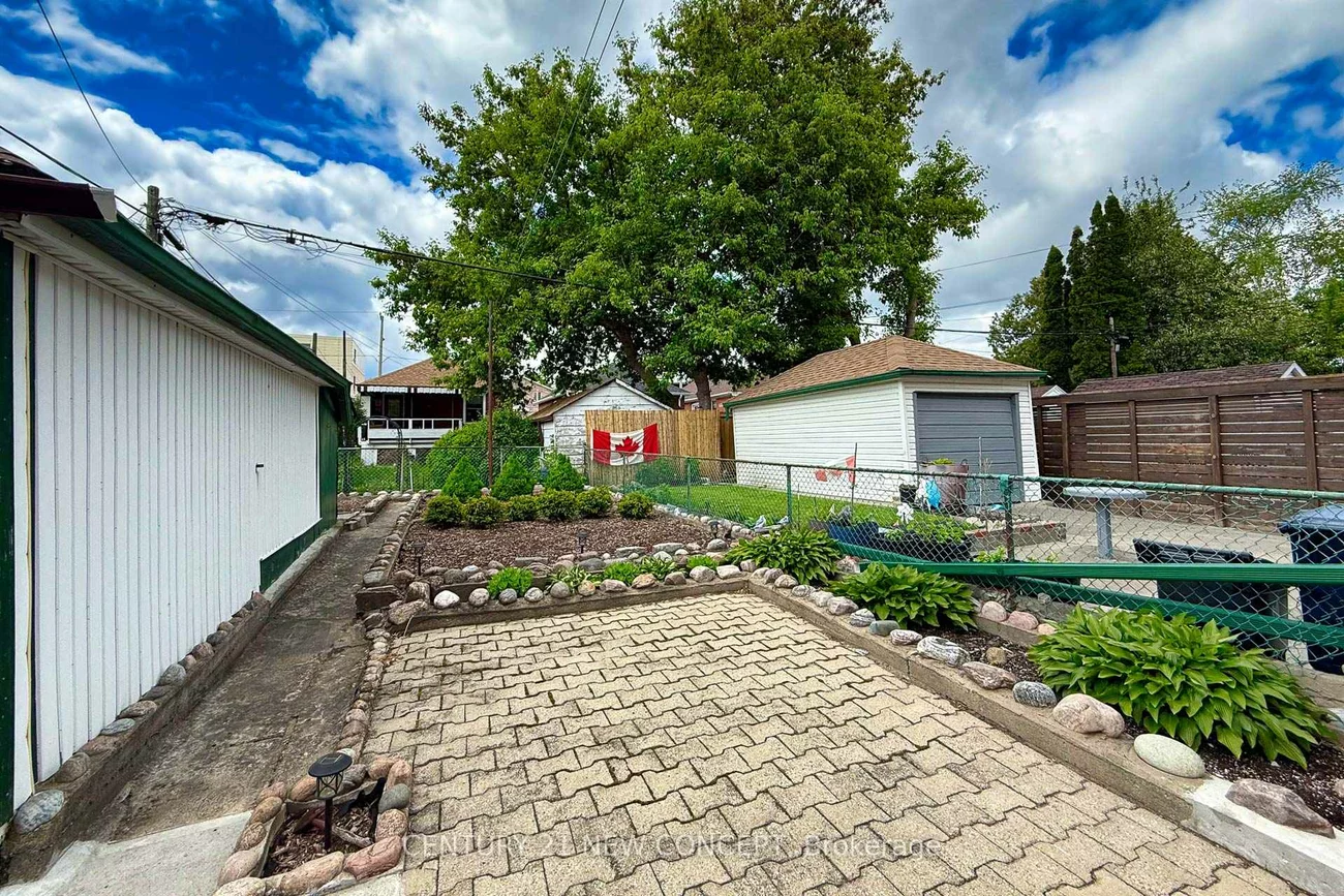 52, Frankdale, Danforth Village-East York, Toronto