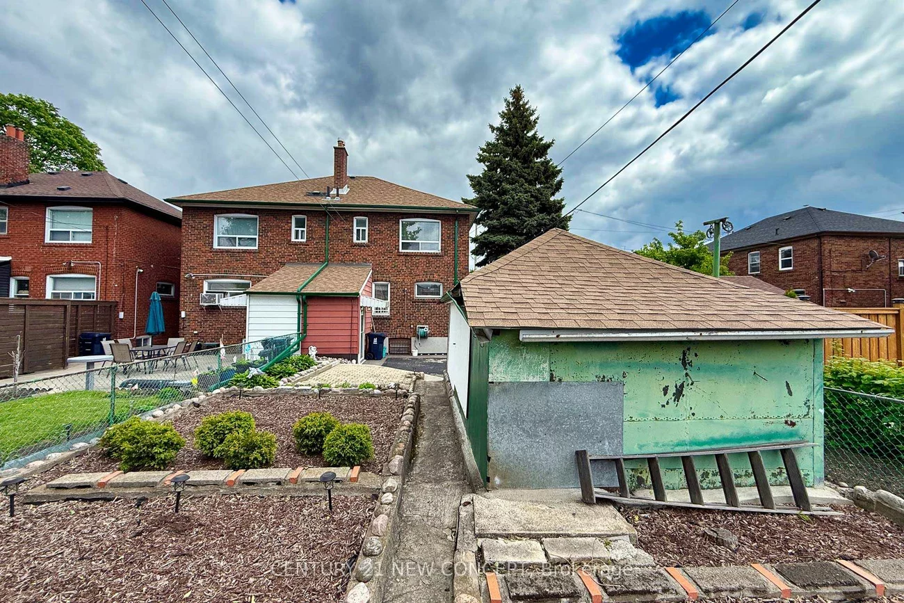 52, Frankdale, Danforth Village-East York, Toronto