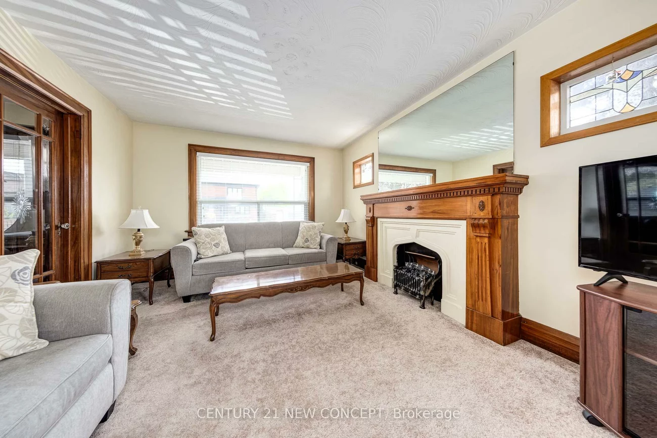 52, Frankdale, Danforth Village-East York, Toronto