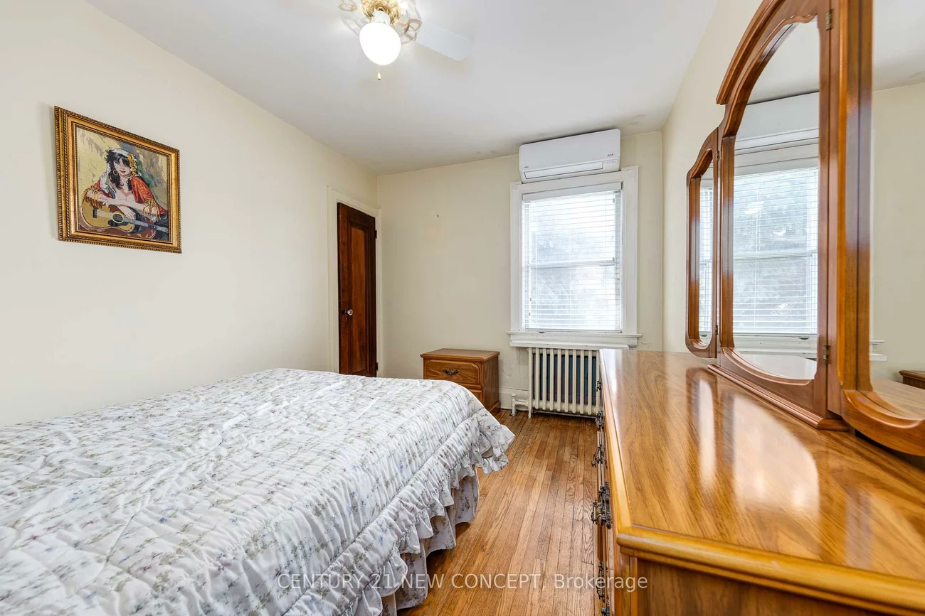52, Frankdale, Danforth Village-East York, Toronto