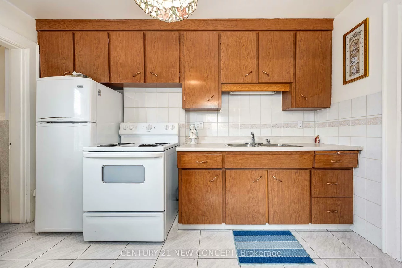 52, Frankdale, Danforth Village-East York, Toronto
