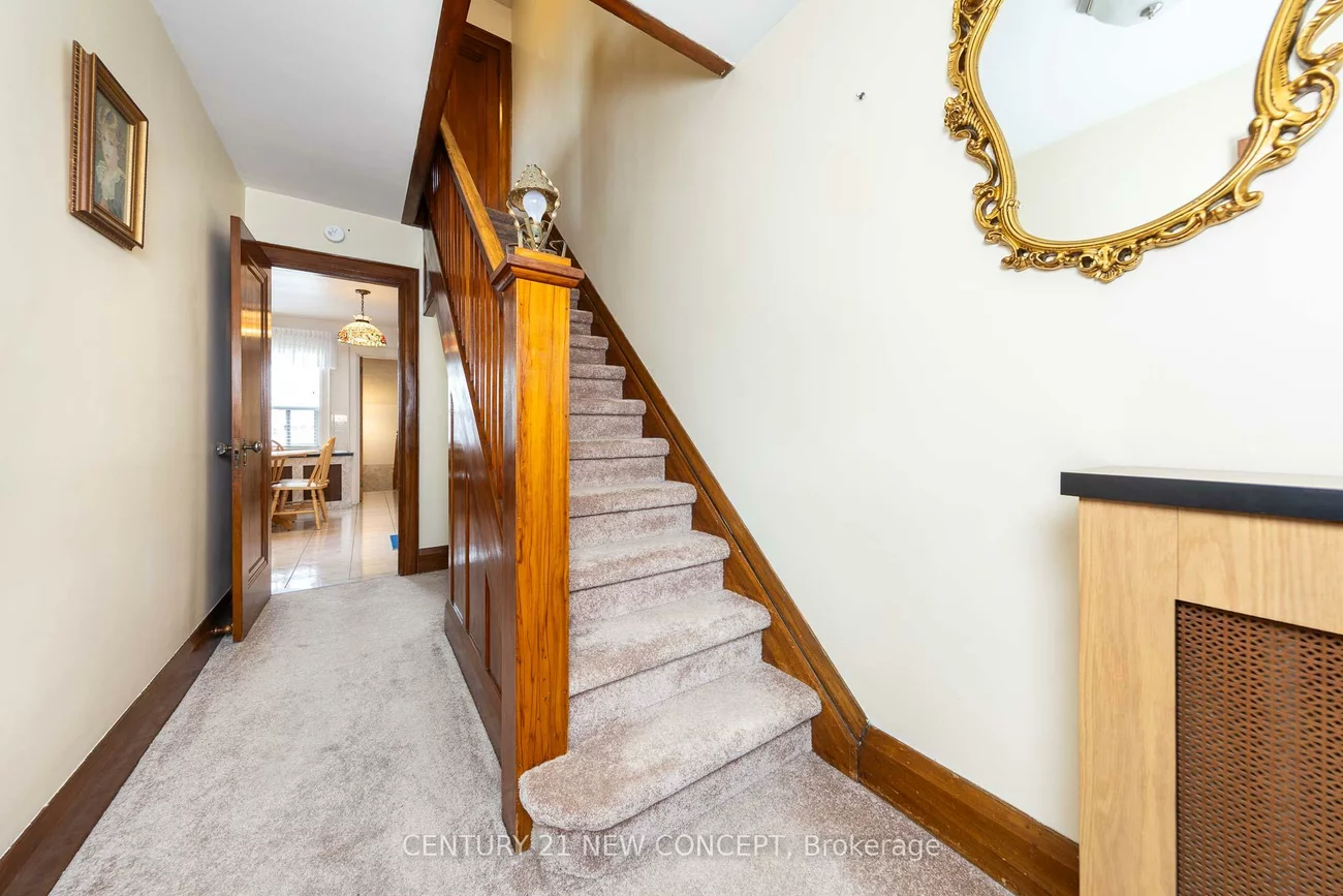 52, Frankdale, Danforth Village-East York, Toronto