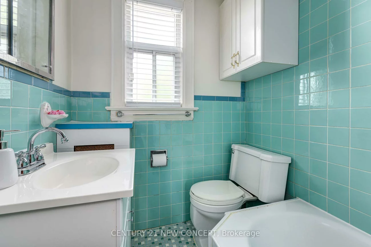 52, Frankdale, Danforth Village-East York, Toronto
