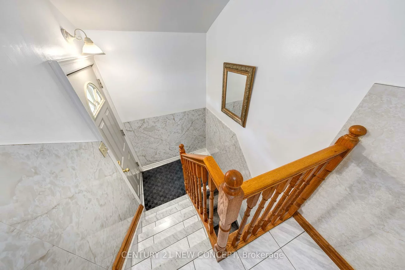 52, Frankdale, Danforth Village-East York, Toronto