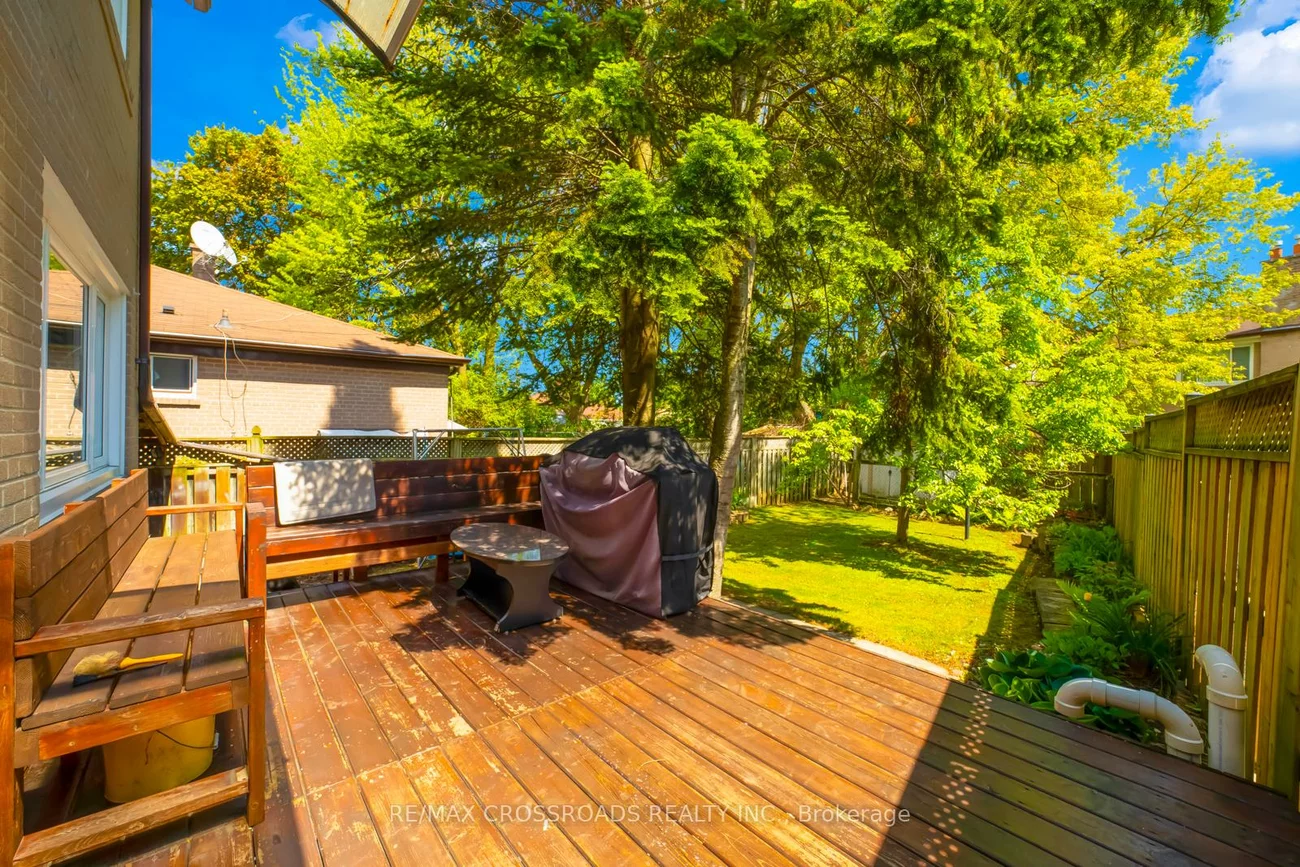127, Celeste, West Hill, Toronto