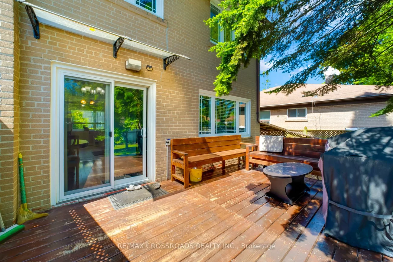 127, Celeste, West Hill, Toronto