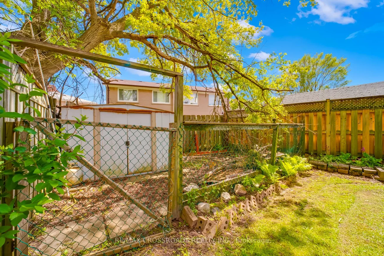 127, Celeste, West Hill, Toronto