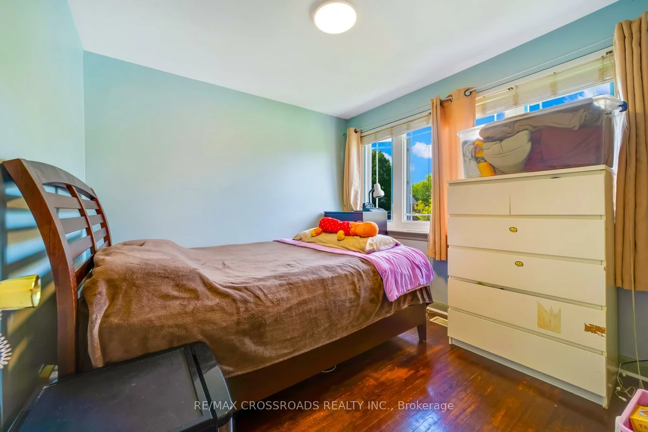 127, Celeste, West Hill, Toronto