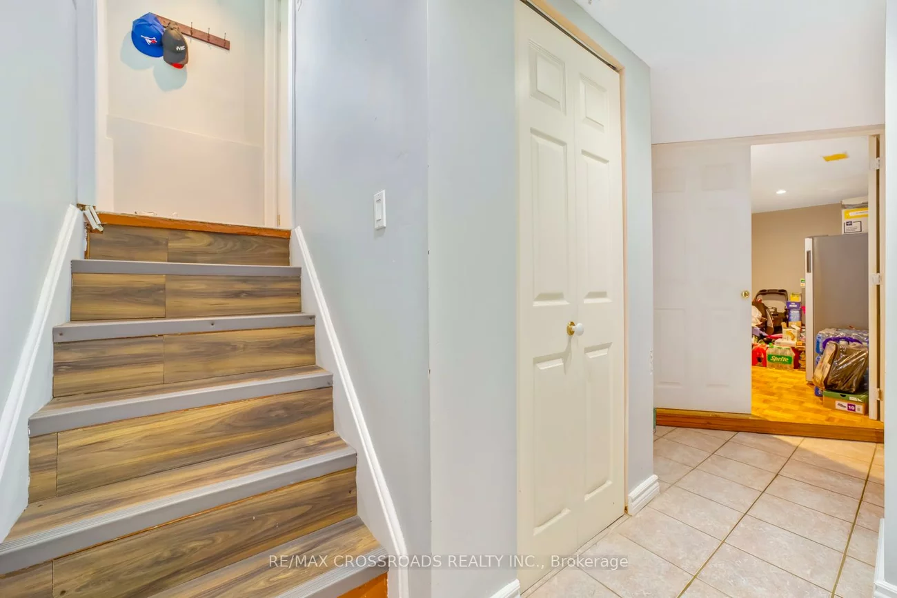 127, Celeste, West Hill, Toronto