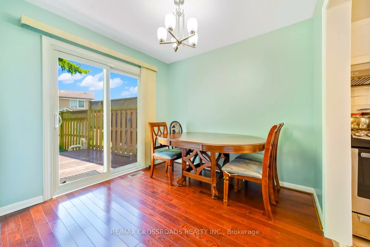127, Celeste, West Hill, Toronto