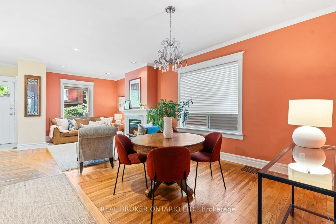 23, Muriel, Danforth, Toronto