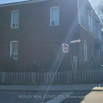 242, Munro, South Riverdale, Toronto