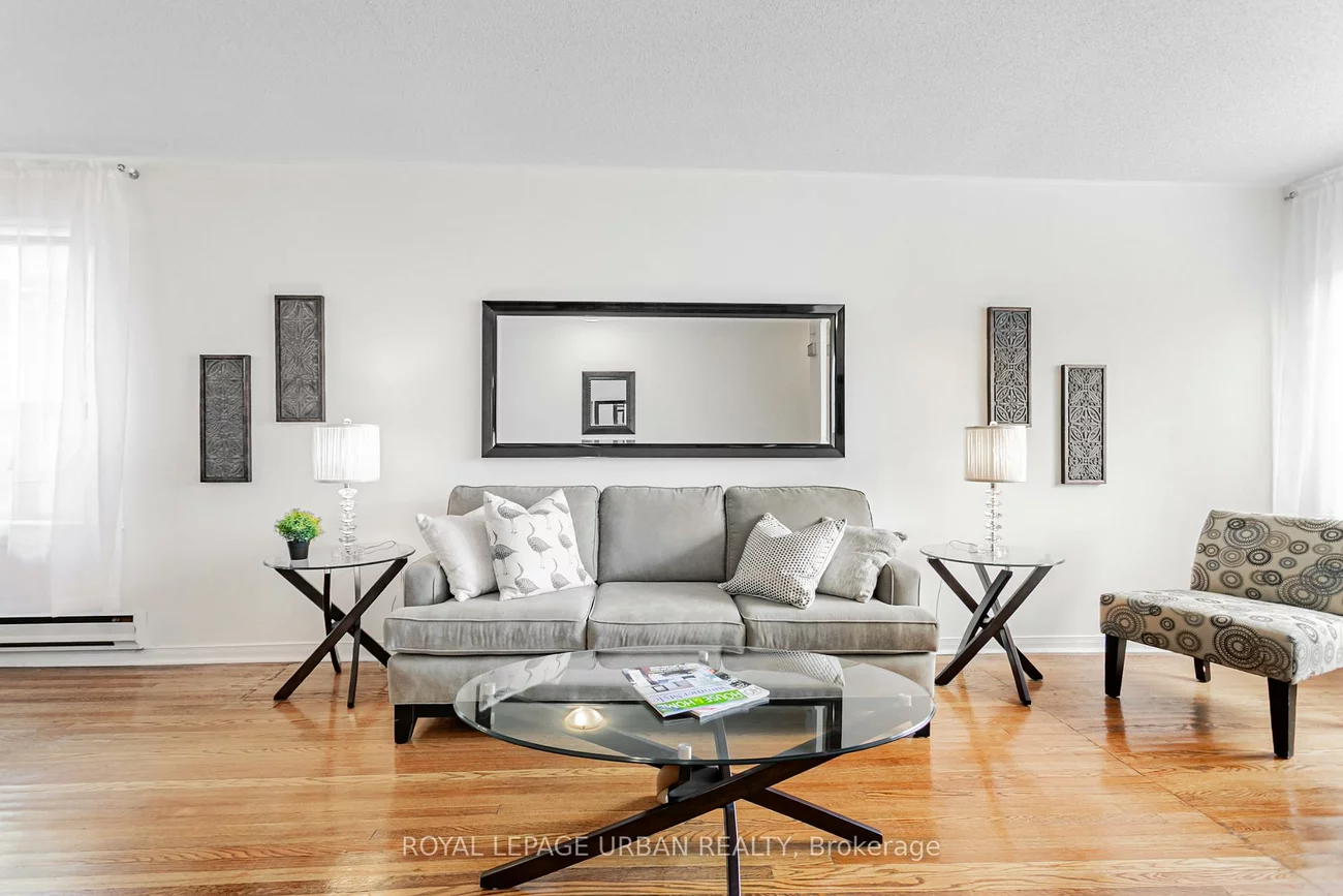 144, Aldwych, Danforth Village-East York, Toronto