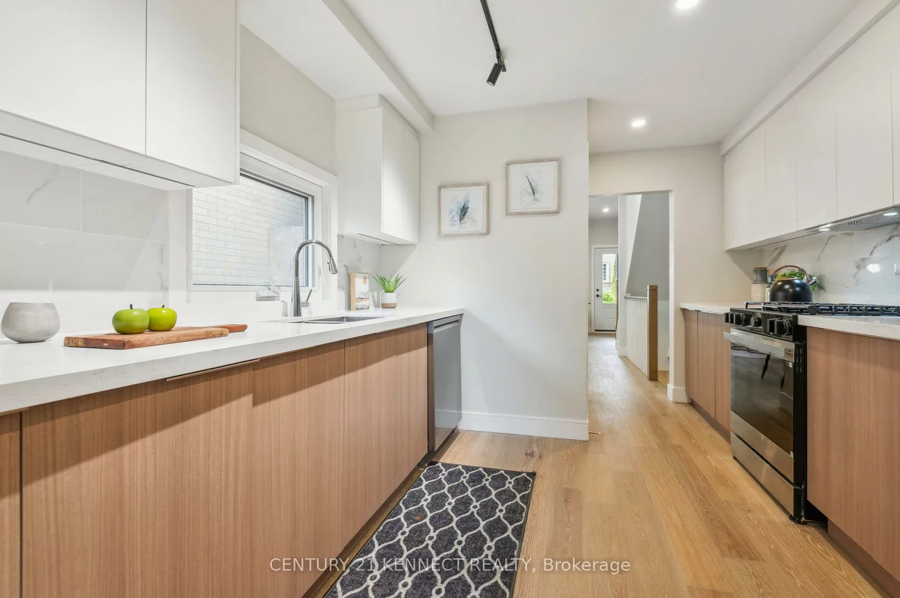 21, Frankdale, Danforth Village-East York, Toronto