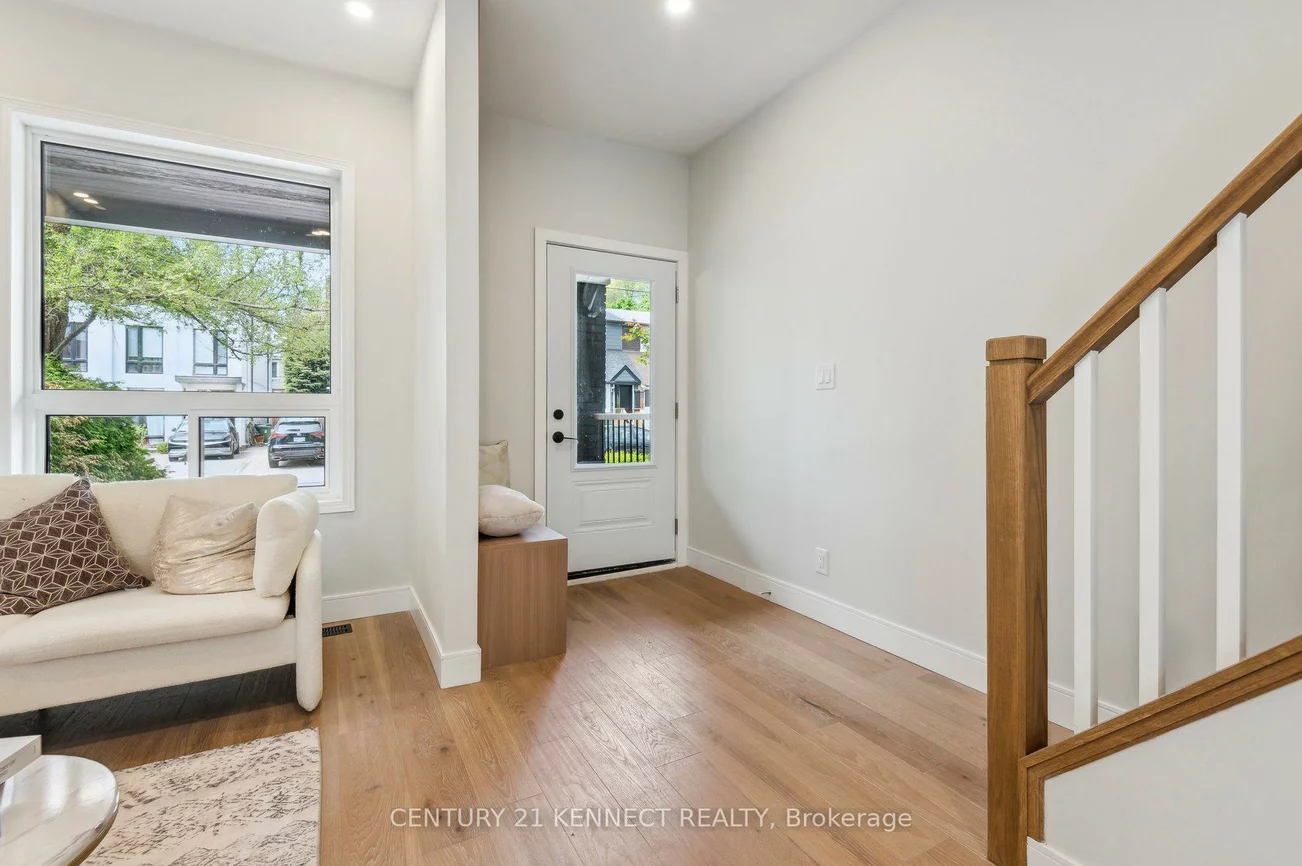 21, Frankdale, Danforth Village-East York, Toronto