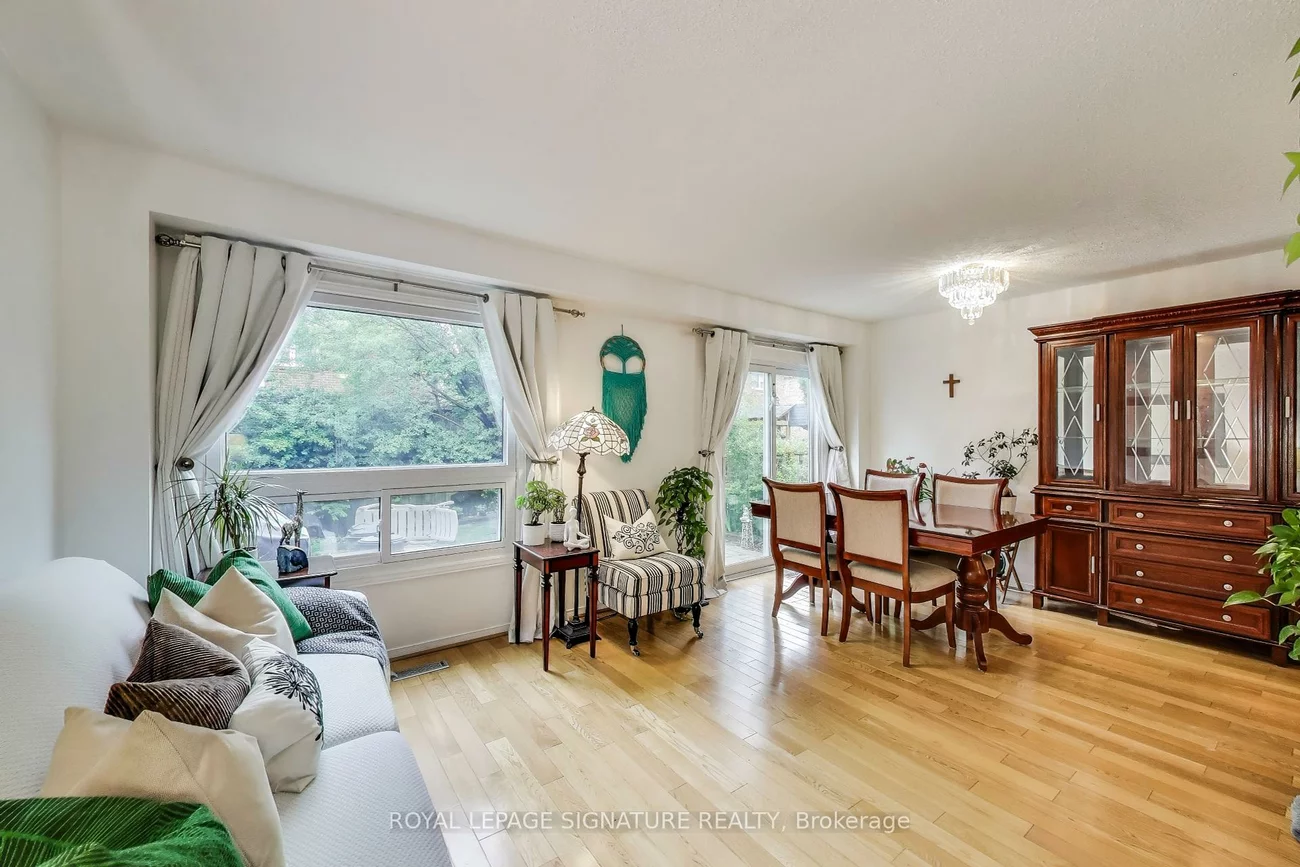 73, Parade, Highland Creek, Toronto