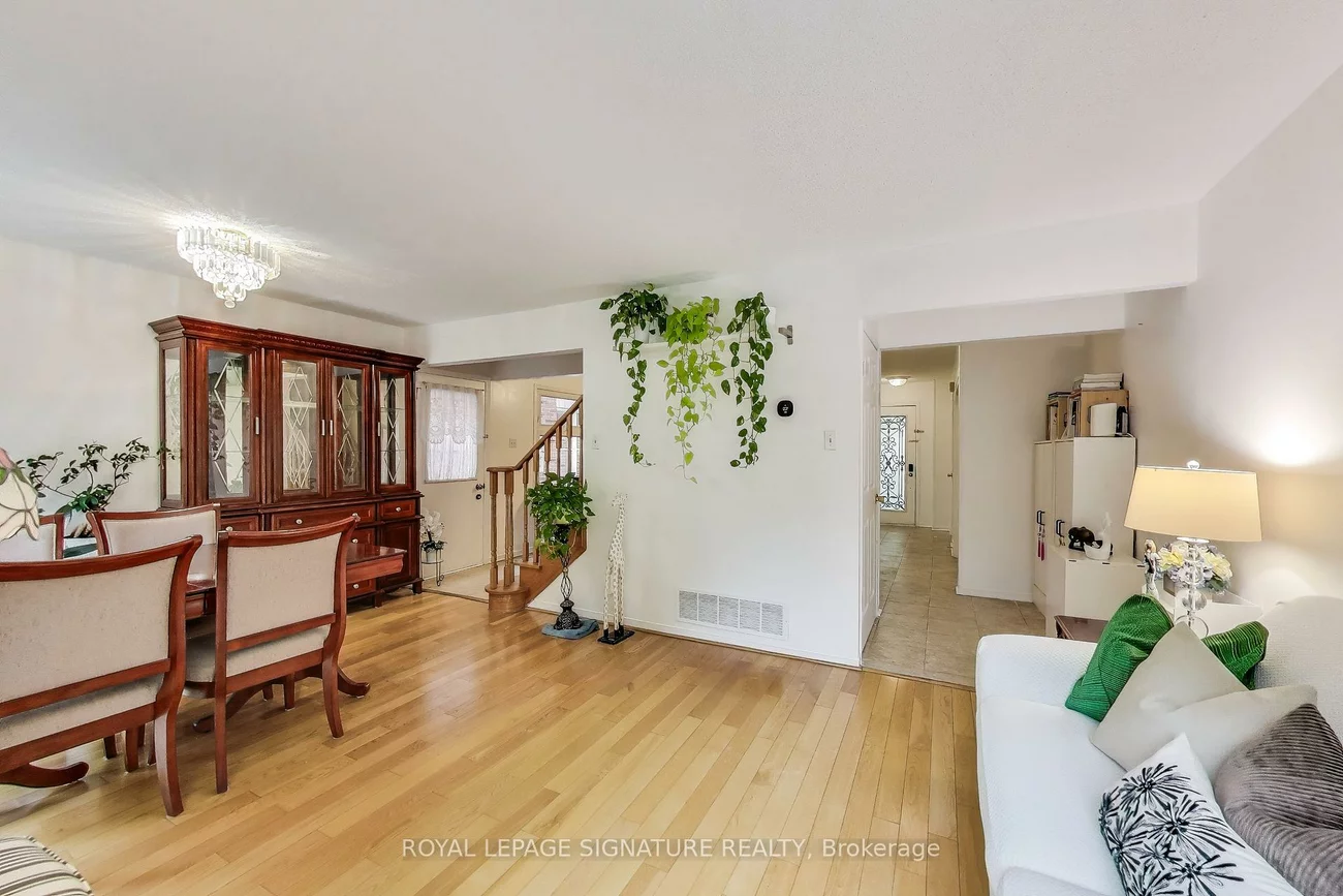 73, Parade, Highland Creek, Toronto