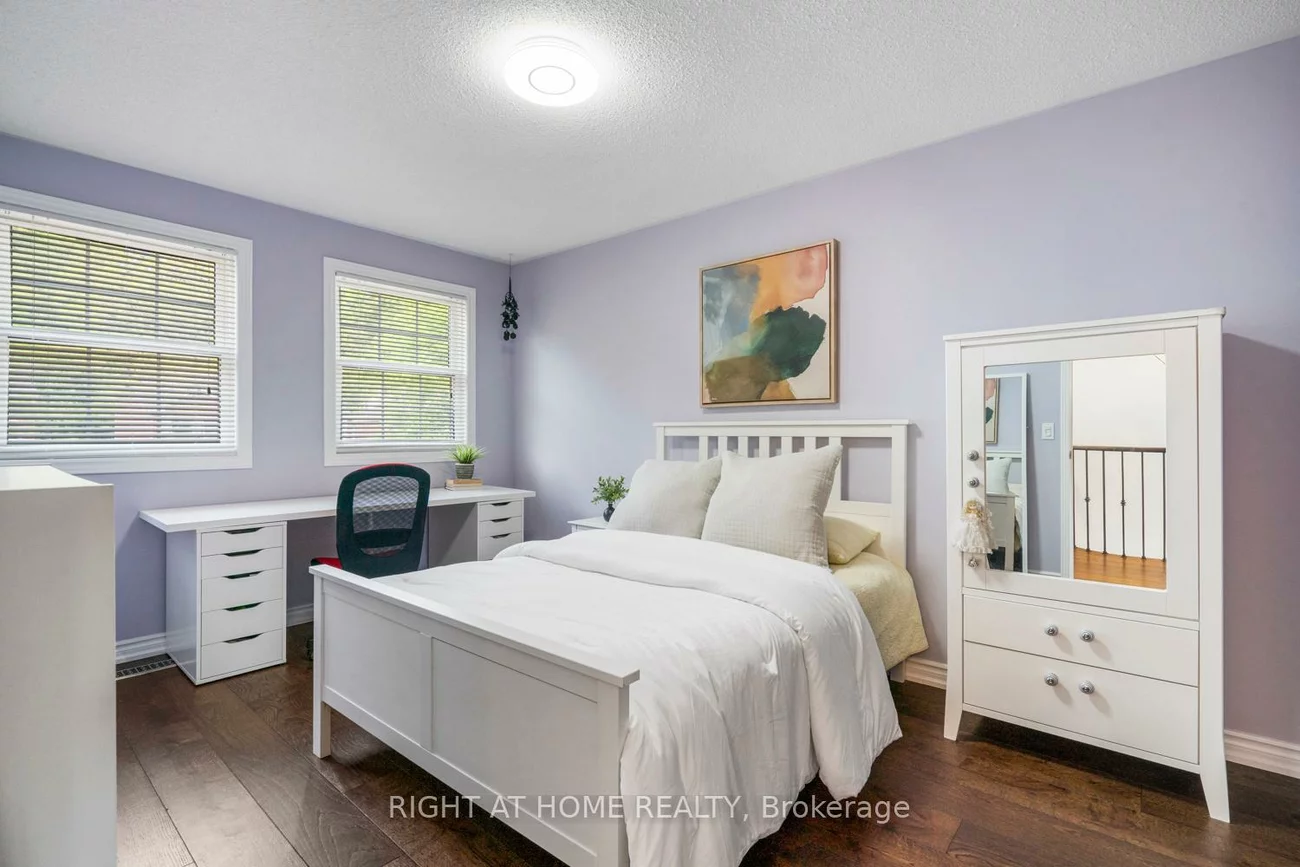 102, Greybeaver, Rouge E10, Toronto