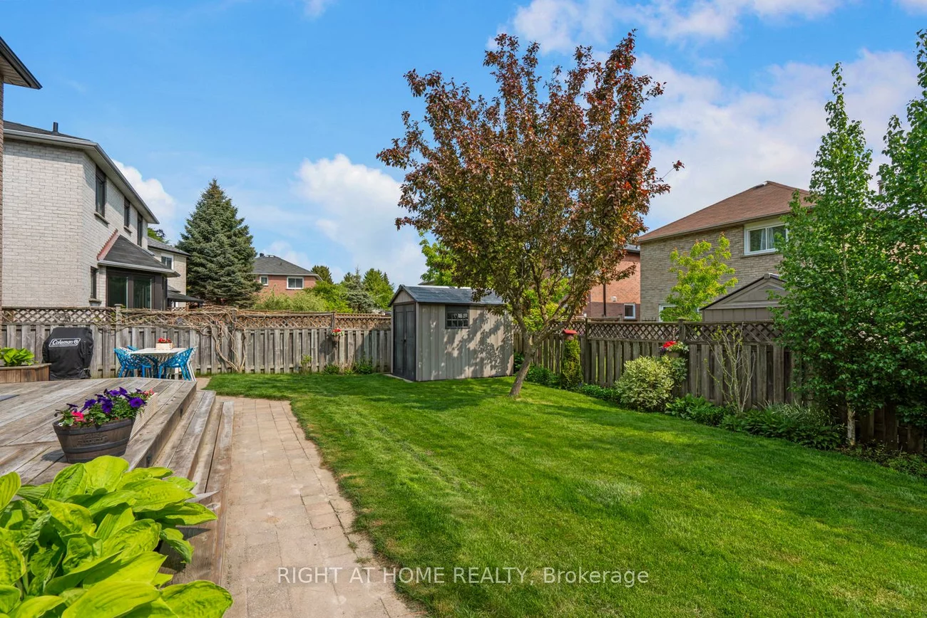 102, Greybeaver, Rouge E10, Toronto