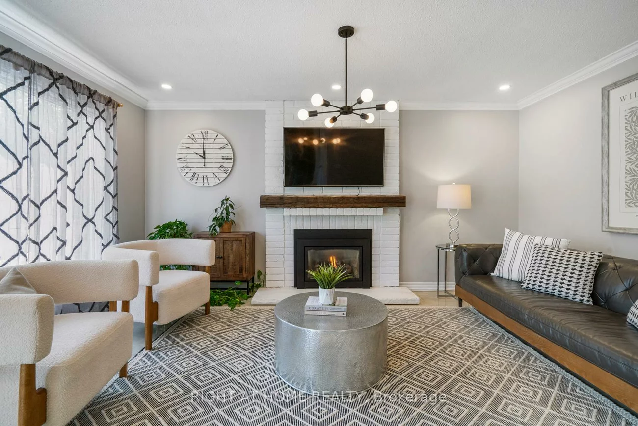 102, Greybeaver, Rouge E10, Toronto