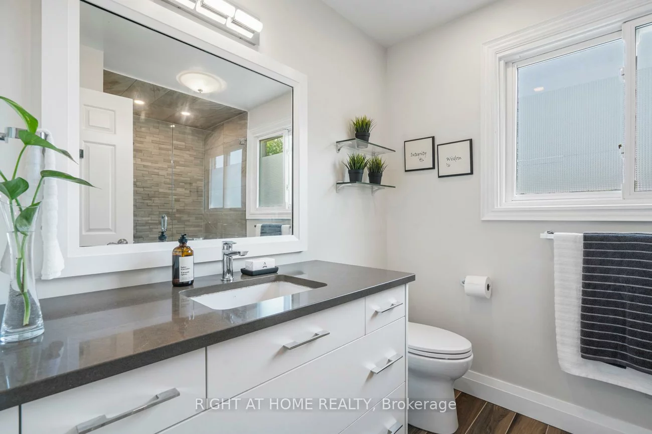 102, Greybeaver, Rouge E10, Toronto