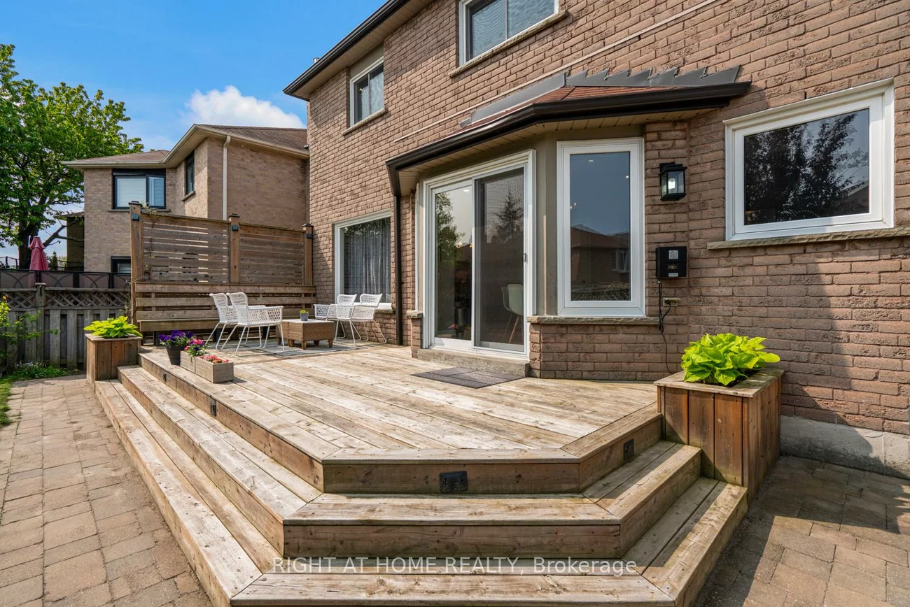 102, Greybeaver, Rouge E10, Toronto