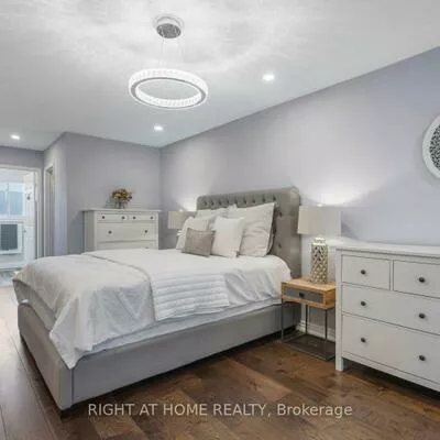 102, Greybeaver, Rouge E10, Toronto