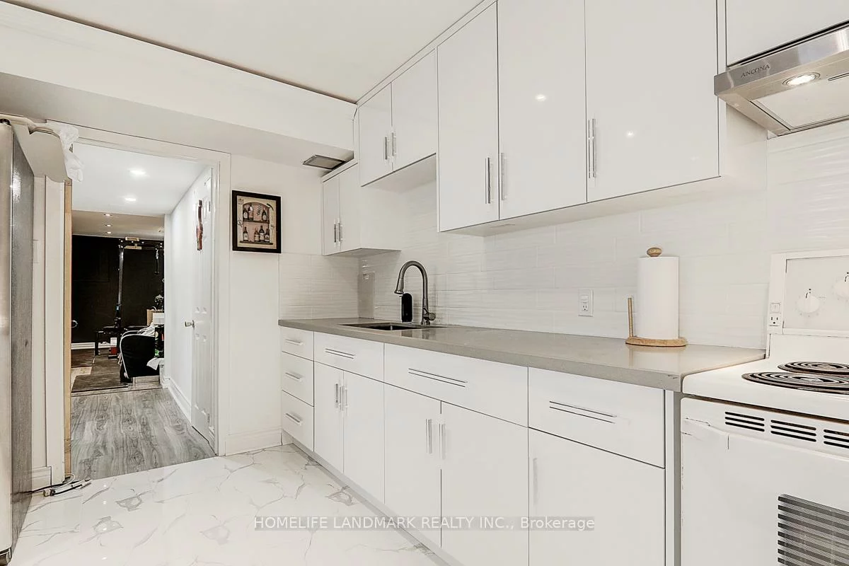60, Highcastle, Morningside, Toronto