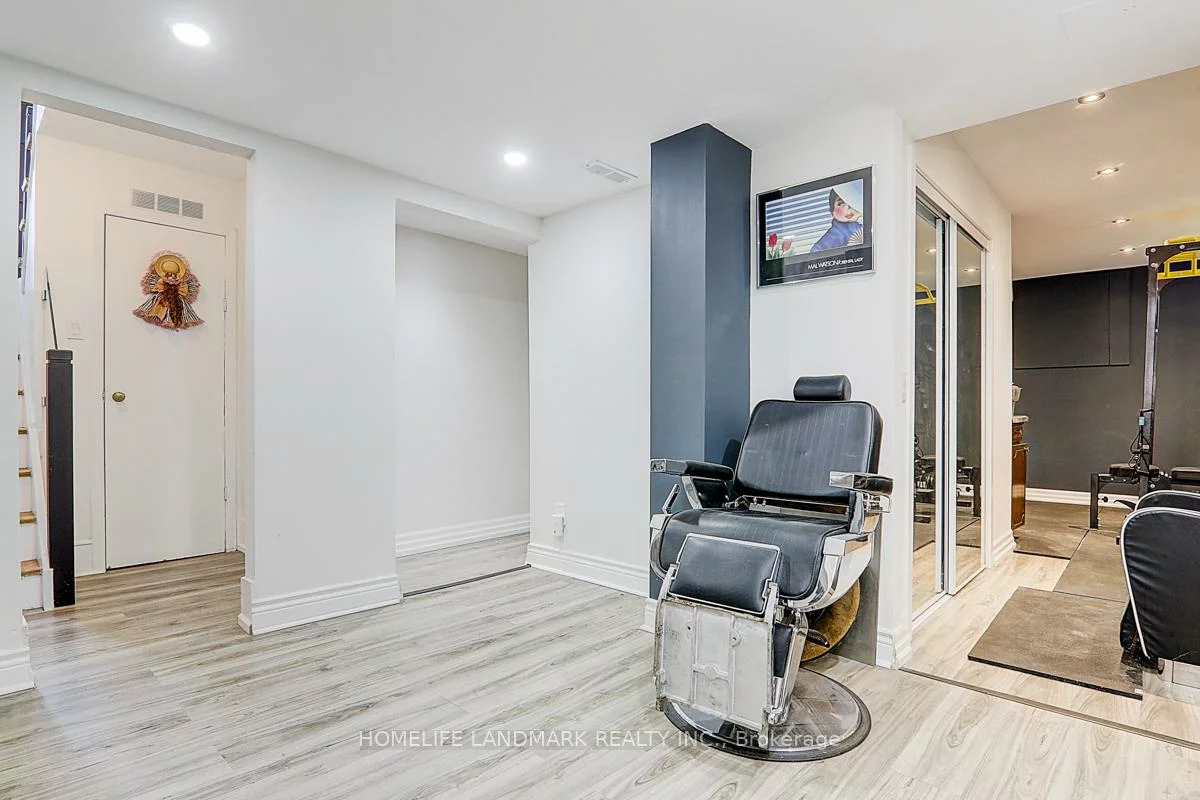 60, Highcastle, Morningside, Toronto