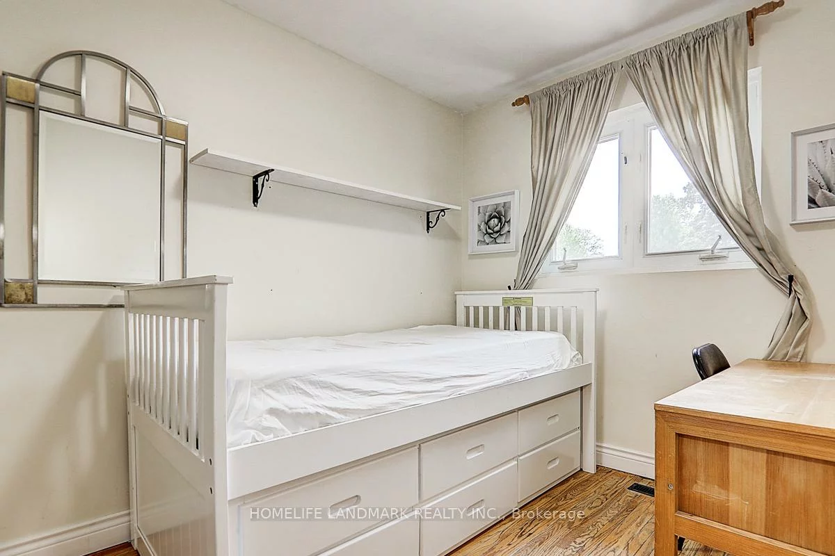 60, Highcastle, Morningside, Toronto