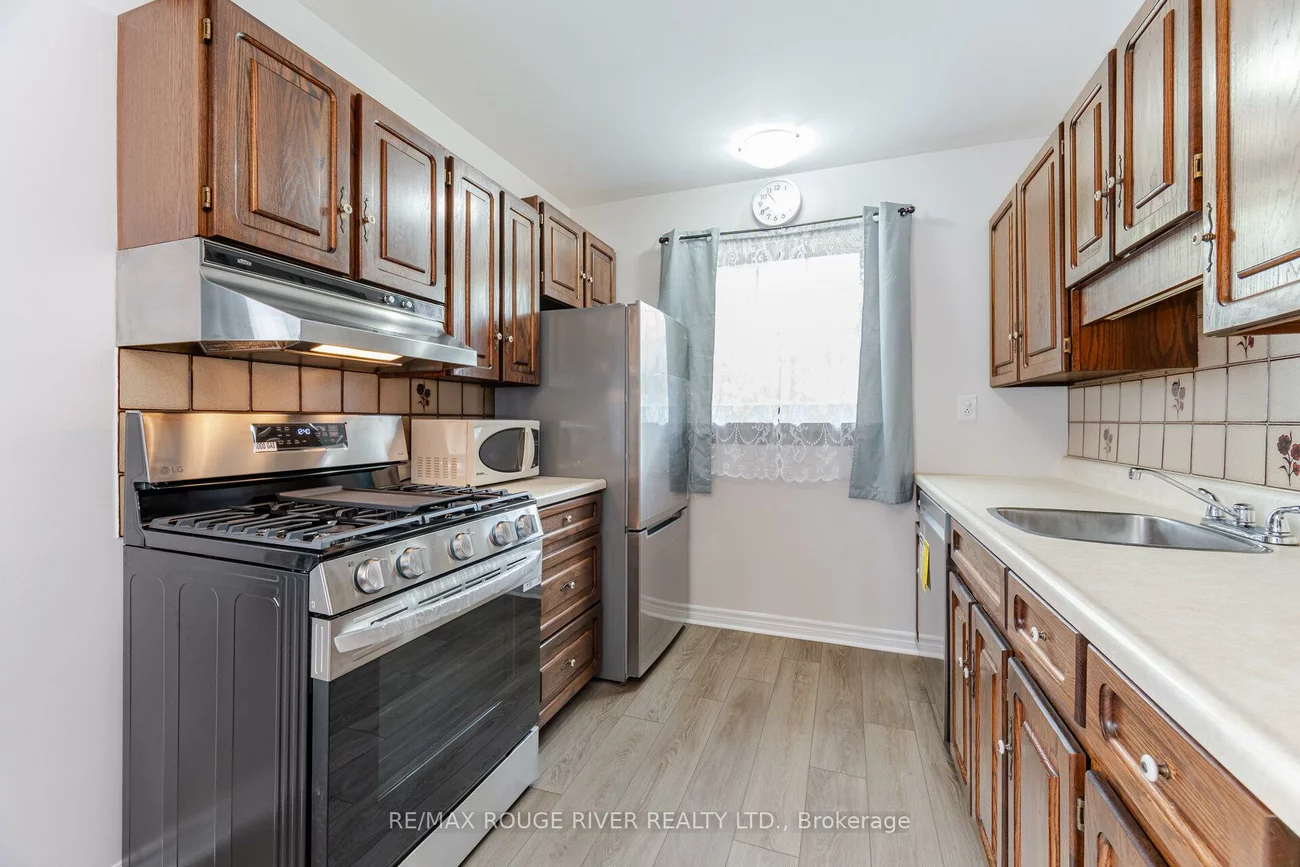 32, Bow Valley, Morningside, Toronto