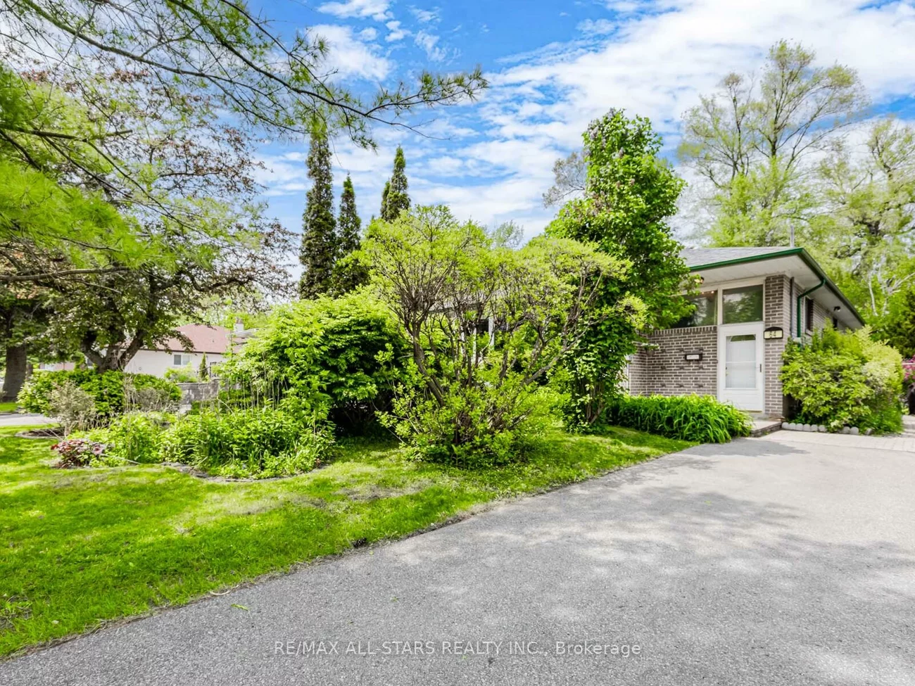 64, Greyabbey, Guildwood, Toronto