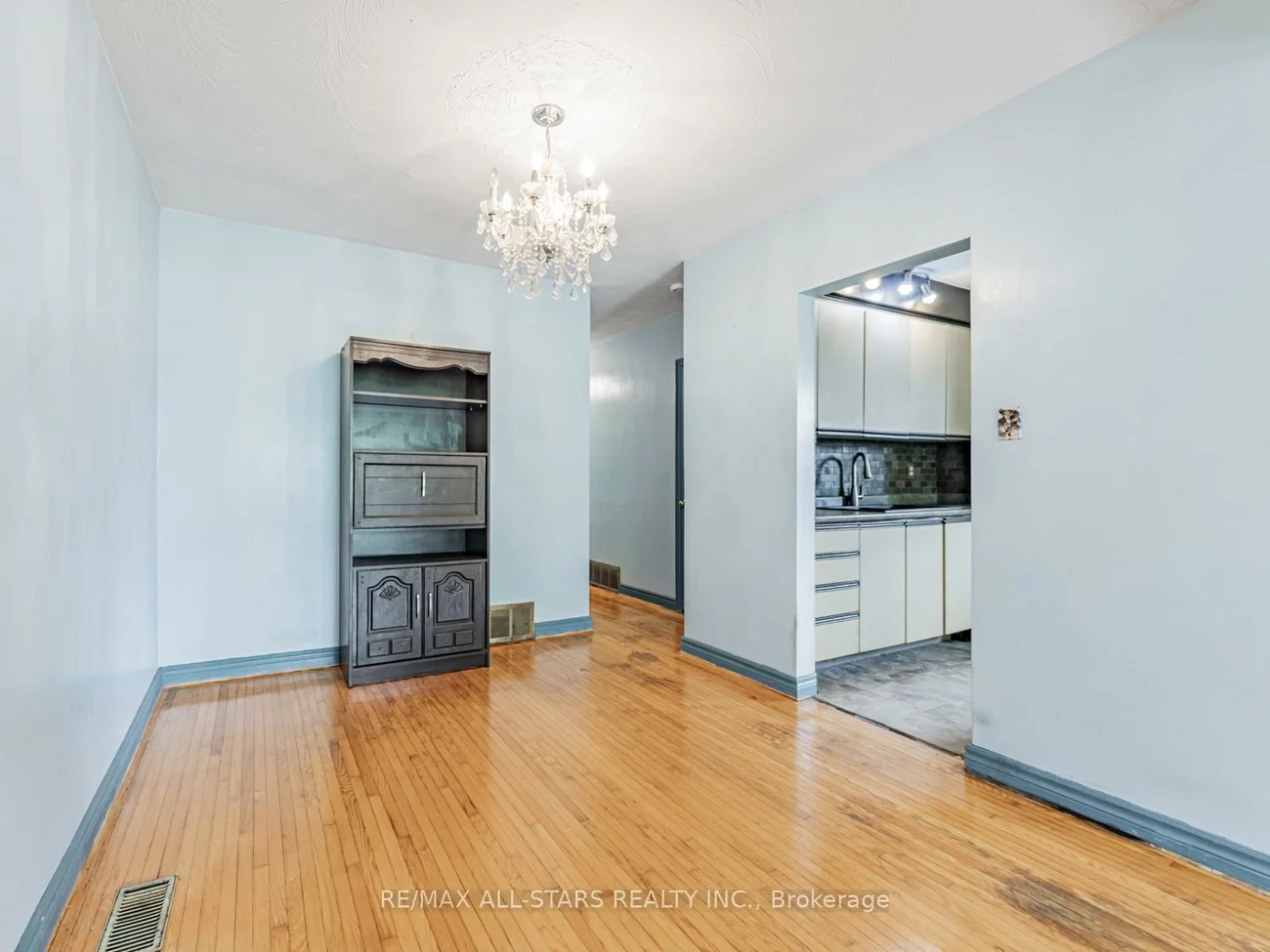 64, Greyabbey, Guildwood, Toronto
