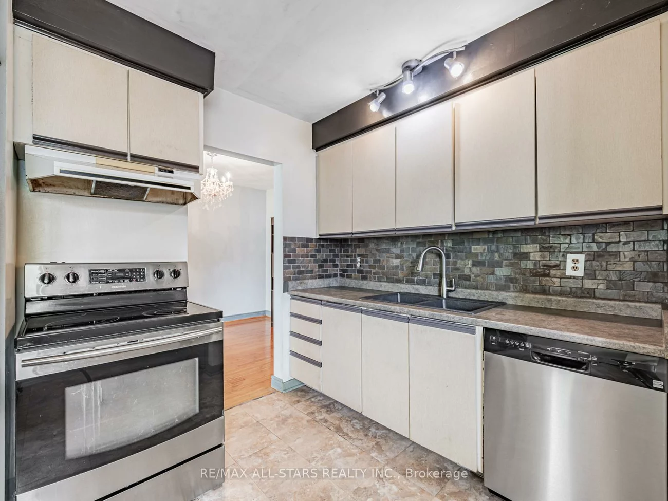64, Greyabbey, Guildwood, Toronto