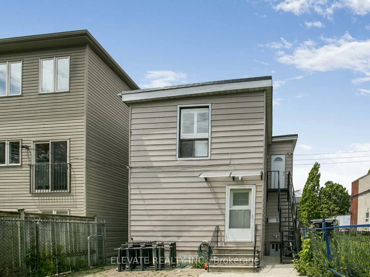 65, Coxwell, Woodbine Corridor, Toronto