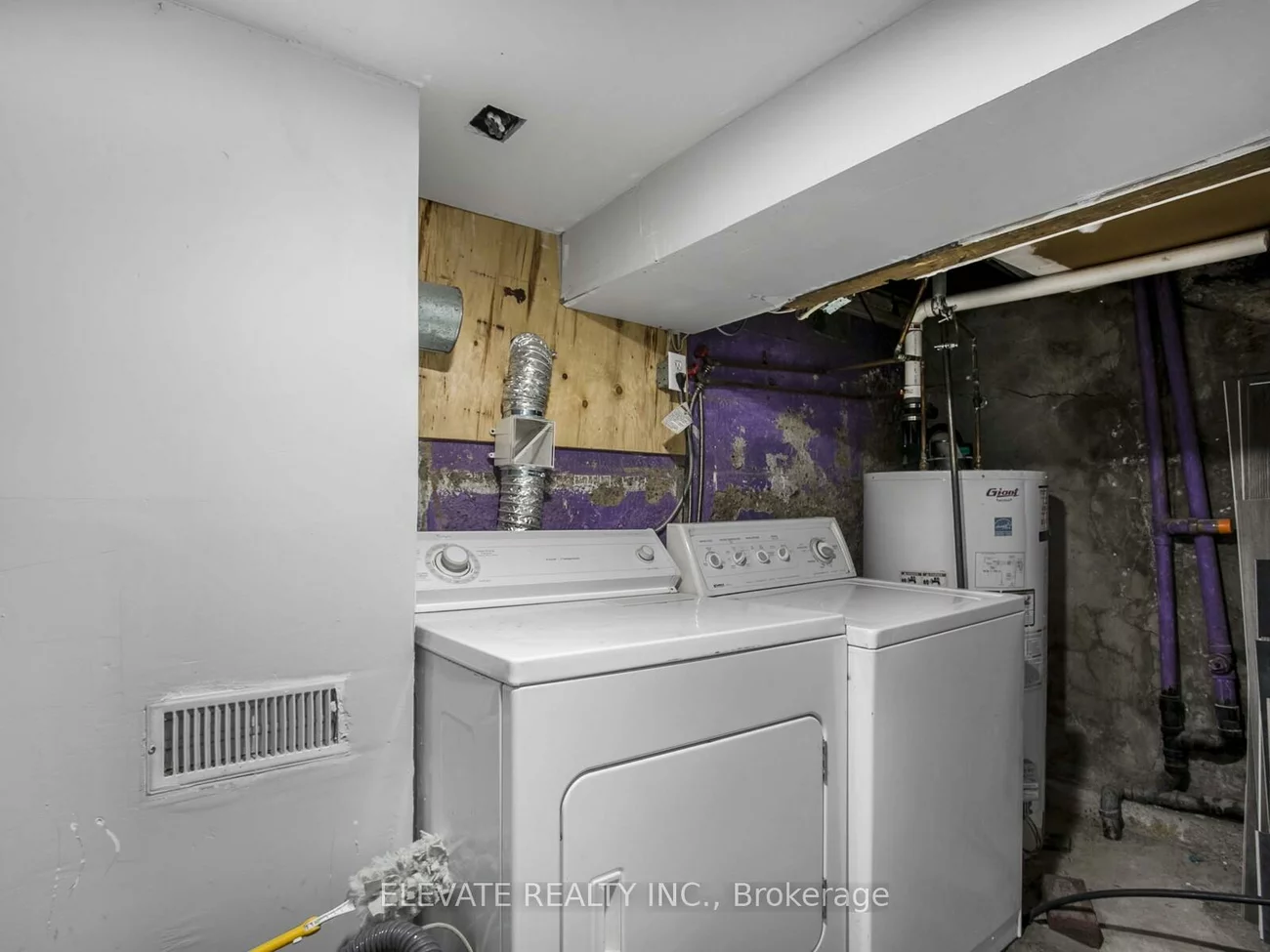 65, Coxwell, Woodbine Corridor, Toronto